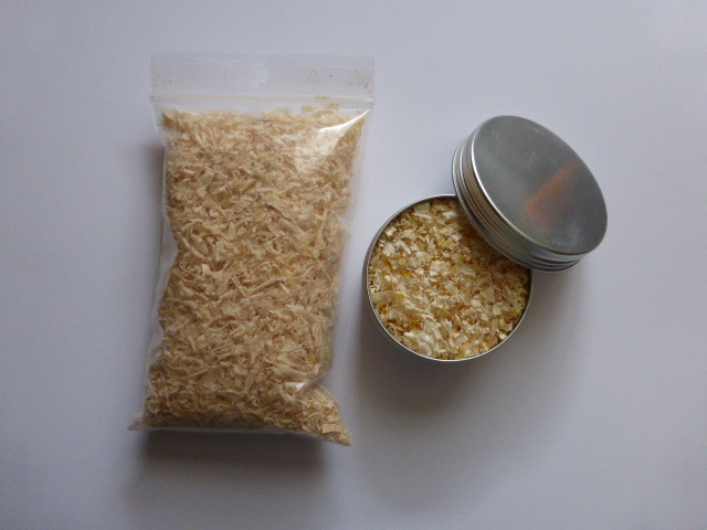 Allume-feu PineChips dust 25 gr boite alu a vis + recharge 20 grammes Ref. M201501100-1 